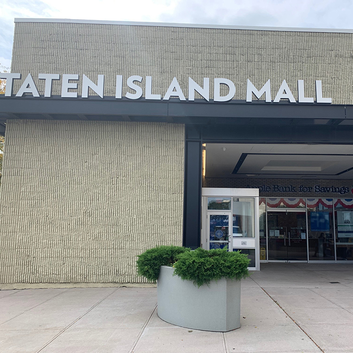 Banks in Staten Island NY Staten Island Mall Bank Apple Bank